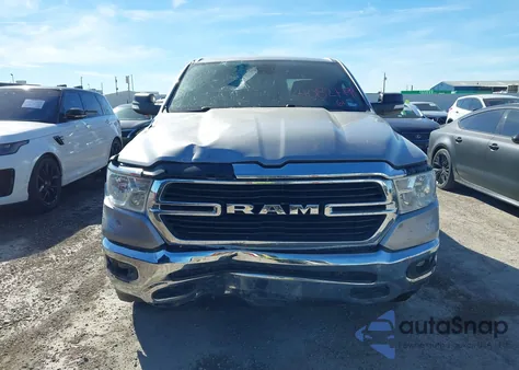 2021 Ram 1500 Big Horn 4X2 6'4 Box из США, поврежденный, VIN 1C6RREBT4MN628581